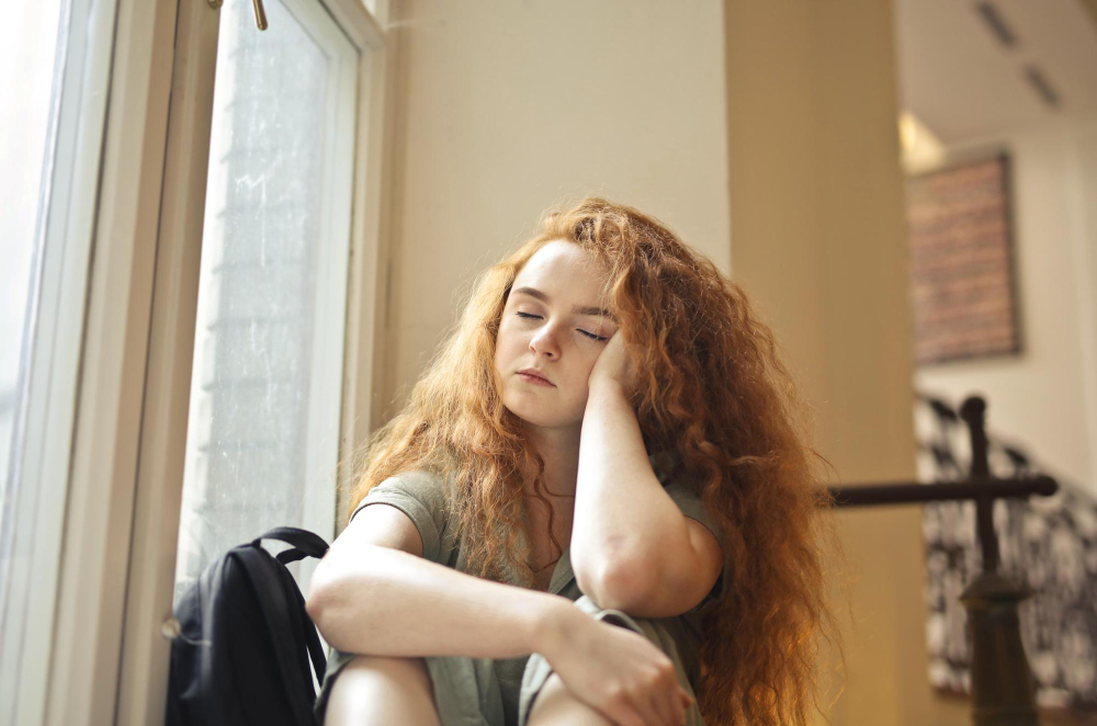 No es fuerza de voluntad: cómo el control mental alrededor de la comida mantiene el problema (y por qué prohibirte pensar en ello no funciona) No es fuerza de voluntad: cómo el control mental alrededor de la comida mantiene el problema (y por qué prohibirte pensar en ello no funciona)